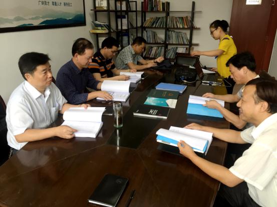 西塞山区企业接受院士专家工作站考核.jpg